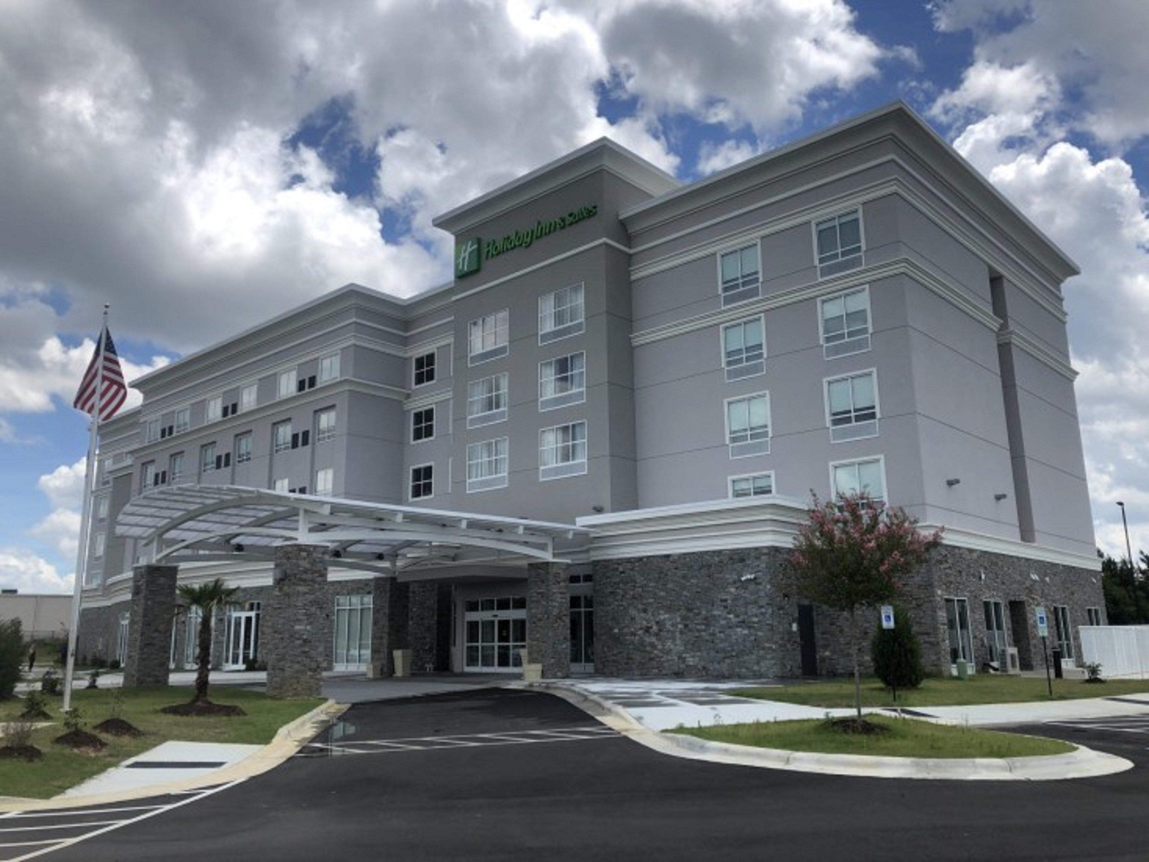 Holiday Inn & Suites - Fayetteville W-Fort Bragg Area By Ihg Luaran gambar