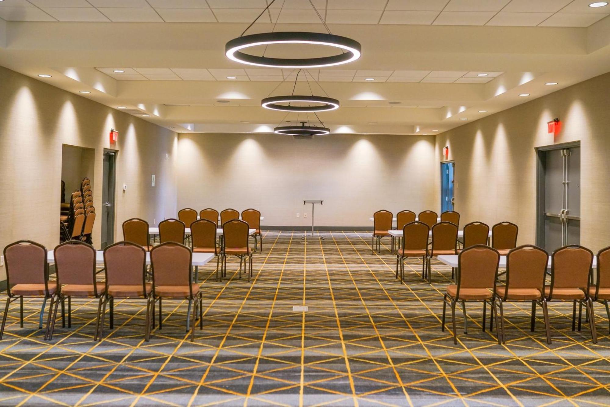 Holiday Inn & Suites - Fayetteville W-Fort Bragg Area By Ihg Luaran gambar